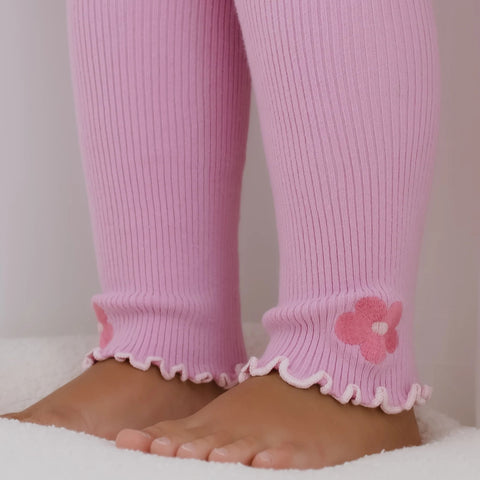 leggings and pants.